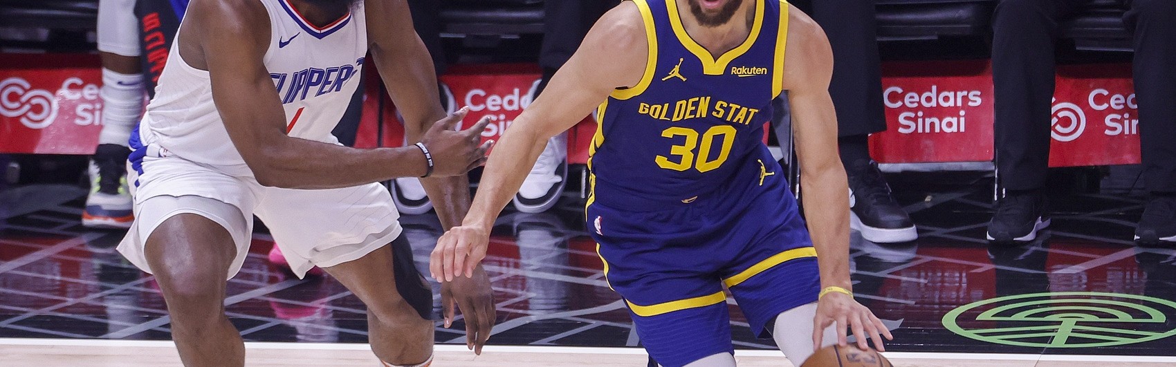 kaiyun-近10年关键三分榜：库里154球断档第1 利拉德第2 老詹第3 哈登第4