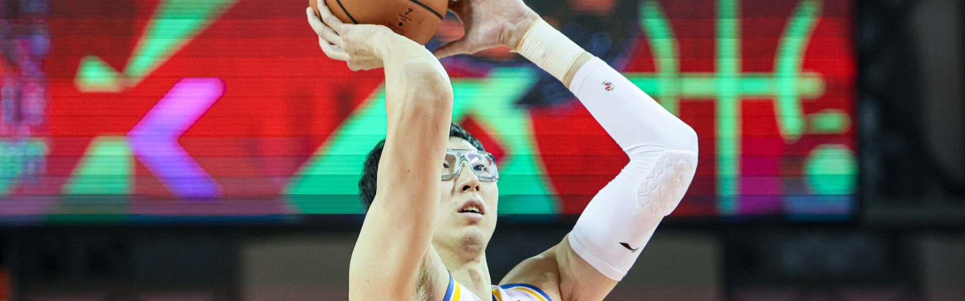 媒体人：北京进攻越打越简单变成单打队 效率一旦不行就很难打了