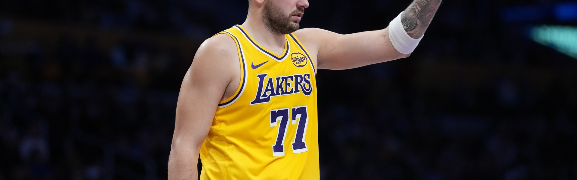 云开体育-全明星球迷投票结果：东契奇票王 字母哥东部第1 詹姆斯西部第8