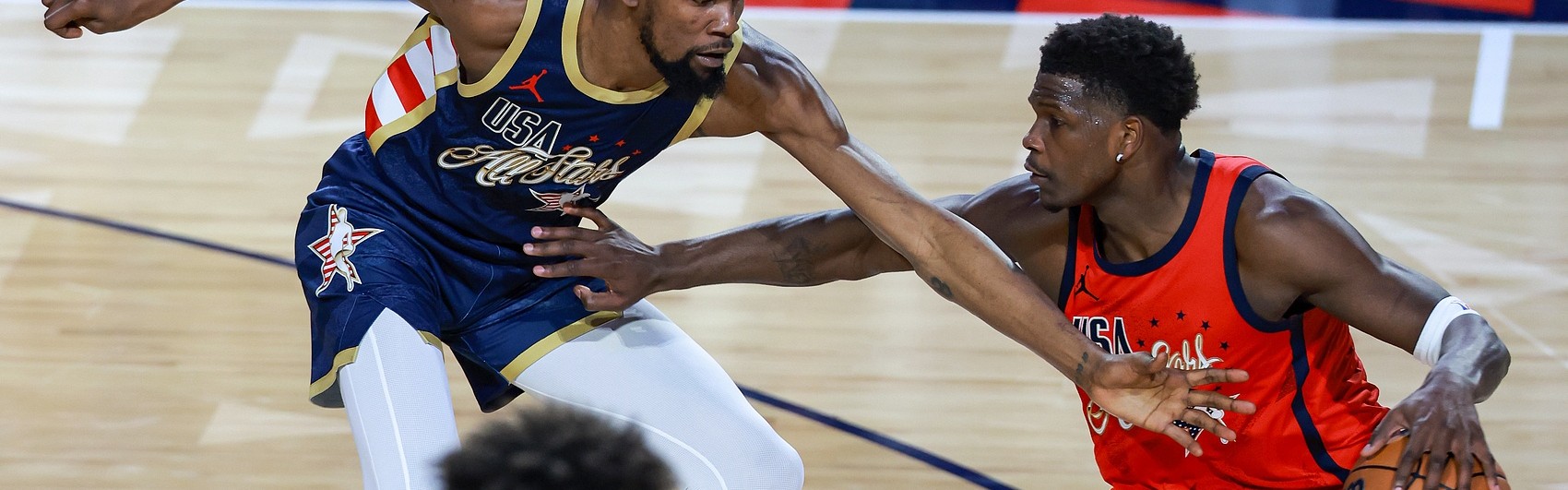 云开体育官网-名记：今年季后赛华子绝对会比KD强 KD离开勇士才赢了一个系列赛