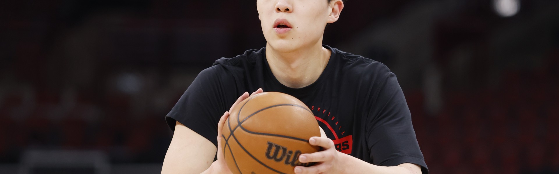 云开体育-今日对阵爱荷华狼！开拓者官方：杨瀚森因背伤再次缺席混音队比赛